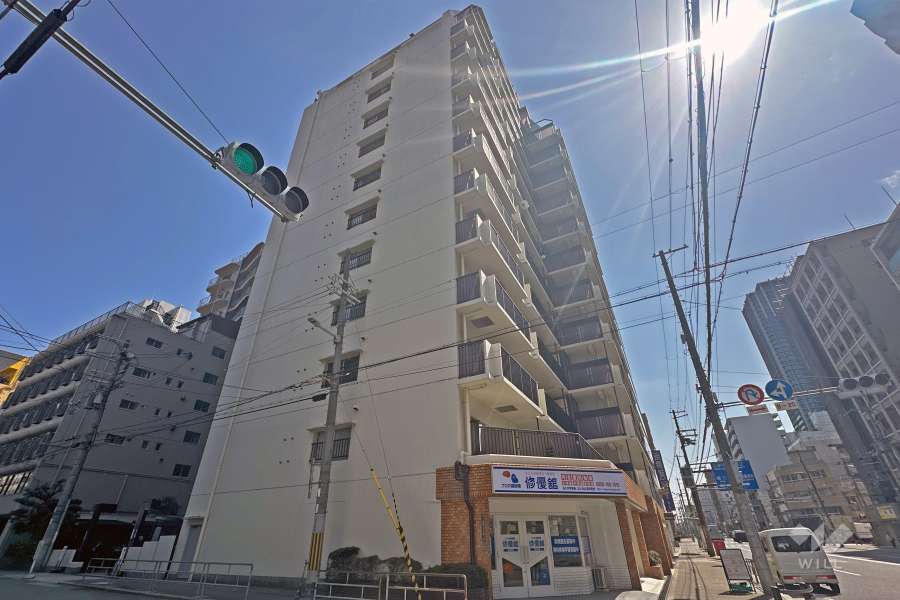メゾンドヴィル北堀江の外観（北西側から）