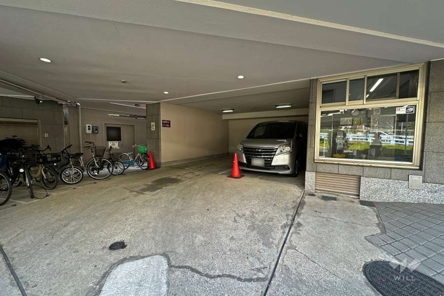 敷地内駐車場（屋内平面式）