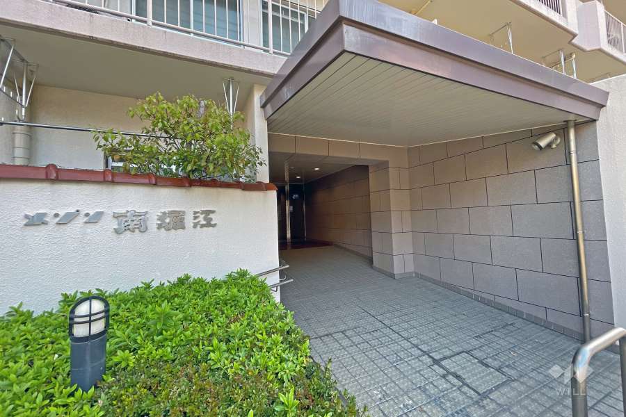 マンションの銘板