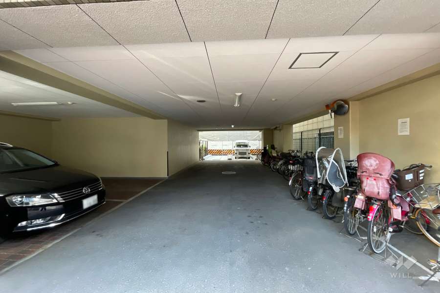 敷地内駐車場（屋内平面式）