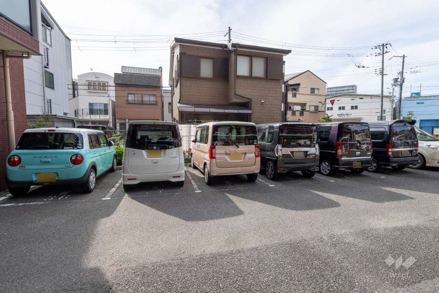 敷地内駐車場（屋外平面式）