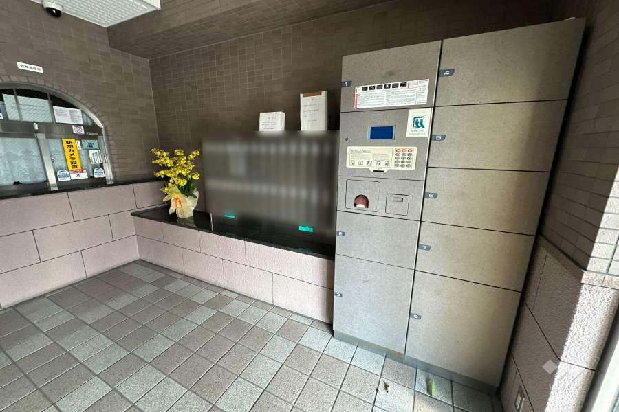 共用ポストと宅配ボックス