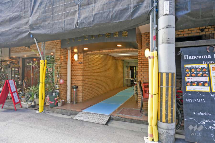 エントランス
大規模修繕工事中（2024年5月現在）
