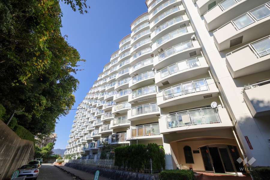 一部雁行設計の建物です。