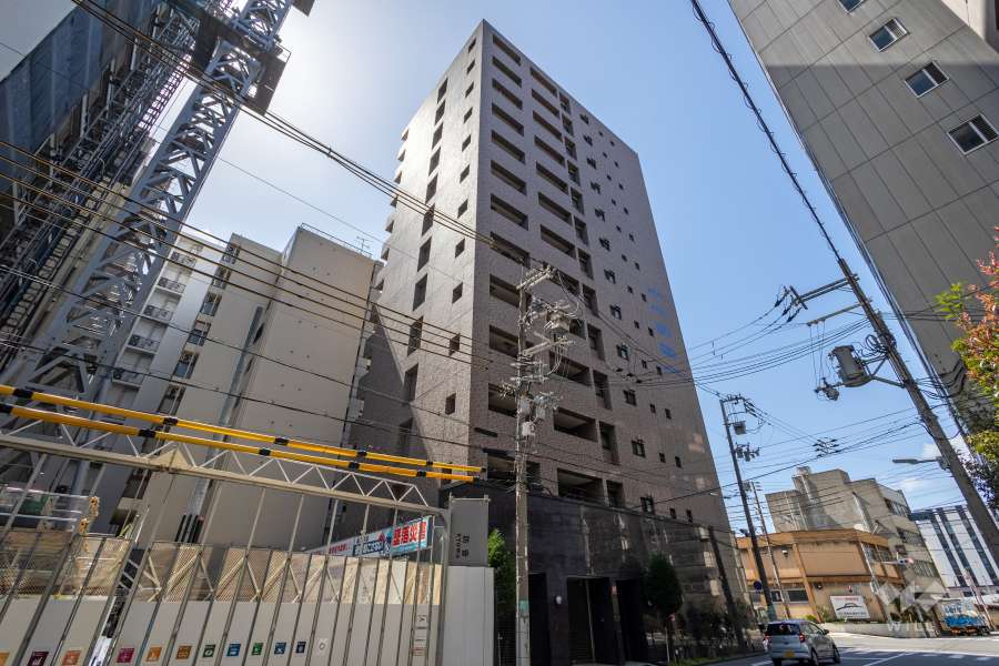 リーガルあみだ池新町の外観（北東側から）