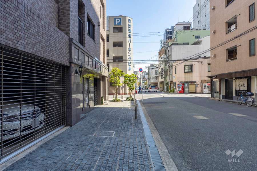 敷地南西側の前面道路