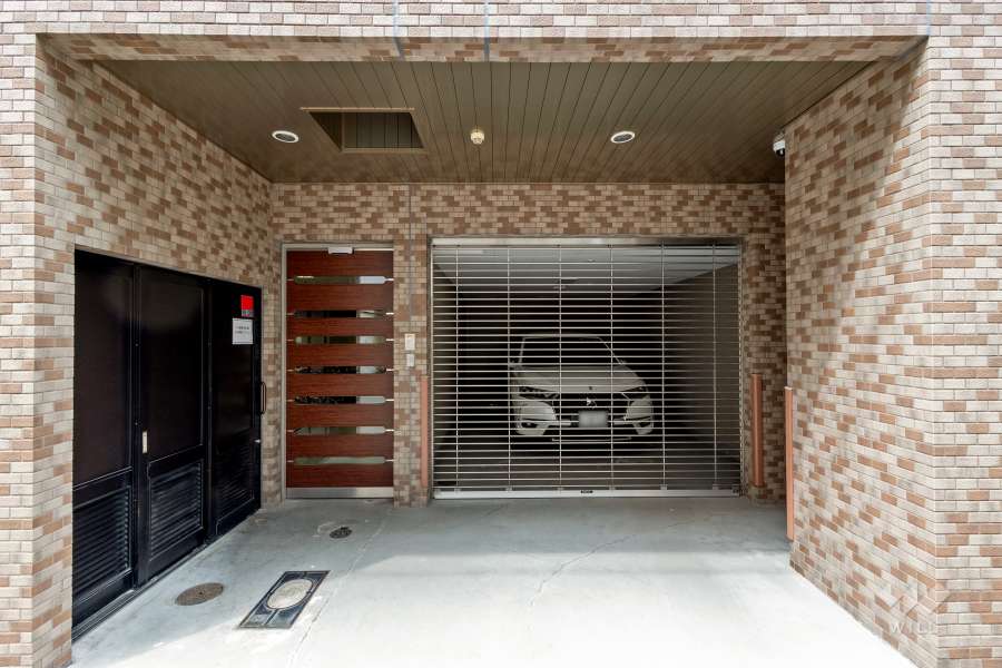 敷地内駐車場（屋内平面式）