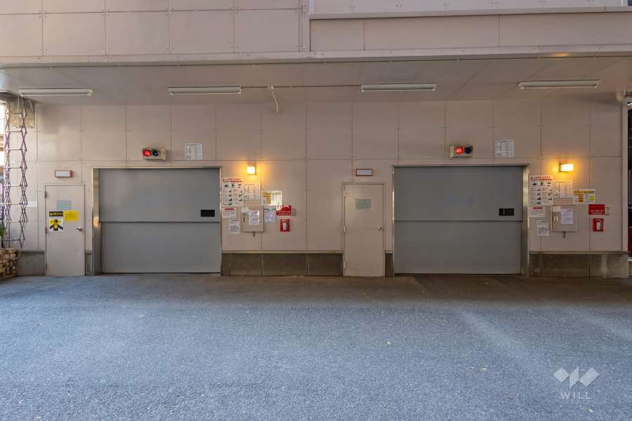 敷地内駐車場（屋内機械式）