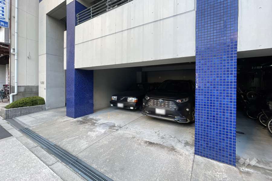 敷地内駐車場（屋内平面式）　