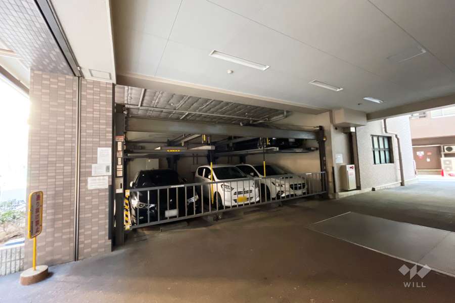 敷地内駐車場（屋内機械式）