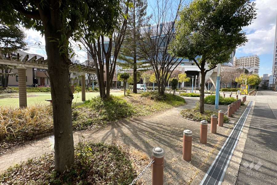 敷地に隣接する『大阪ドーム北公園』