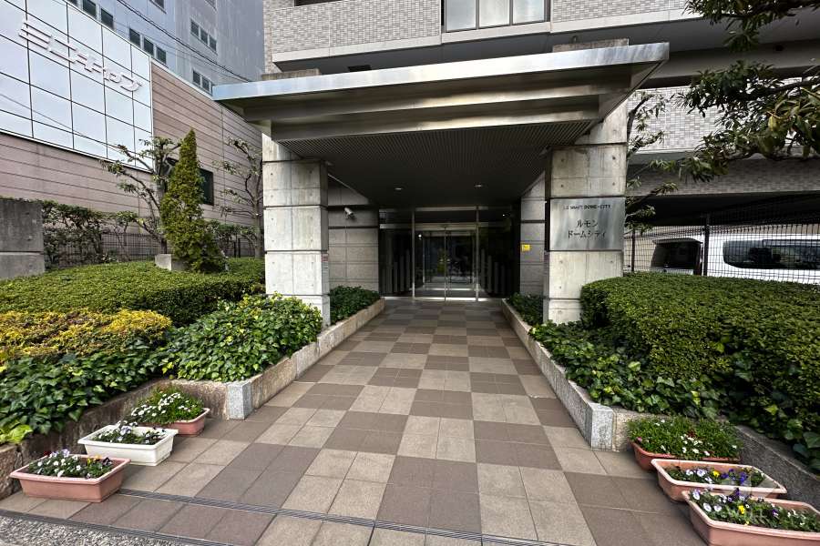 エントランスアプローチ