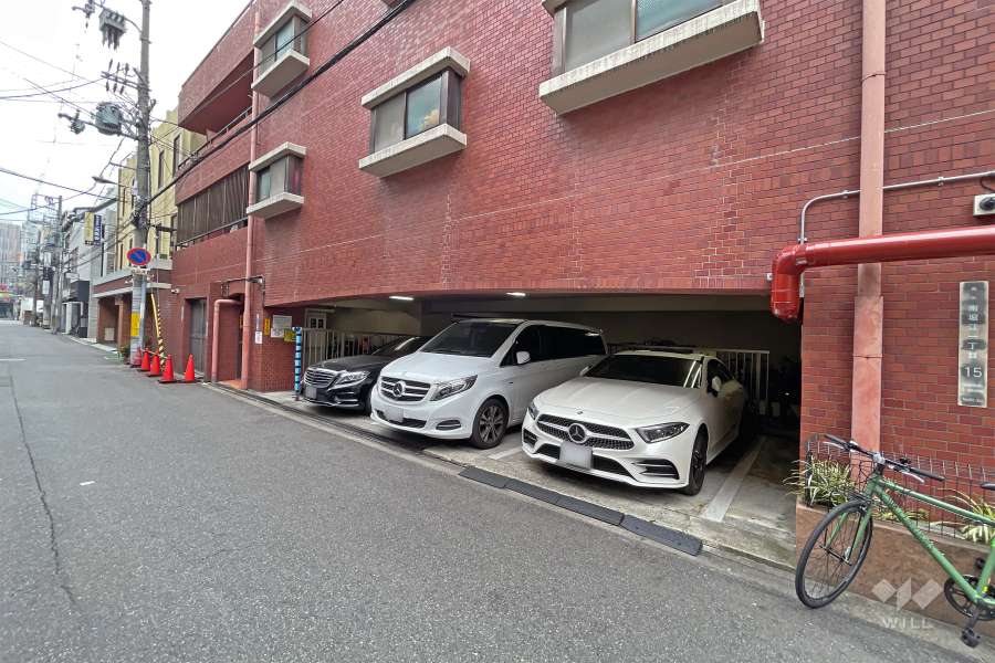 敷地内駐車場（屋内平面式）