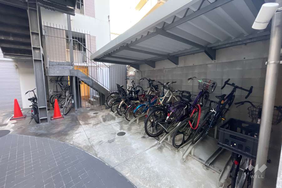 駐輪場（屋根付き）