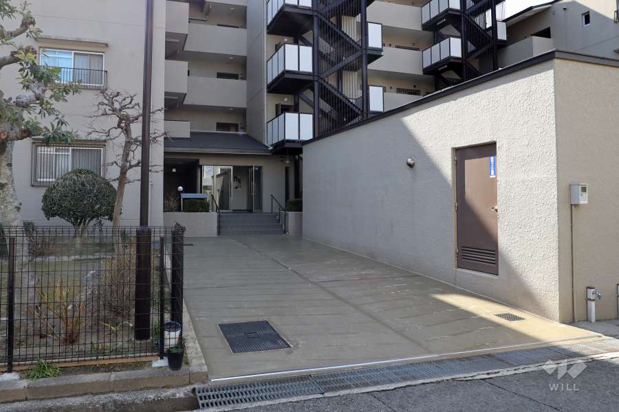 エントランスアプローチ
