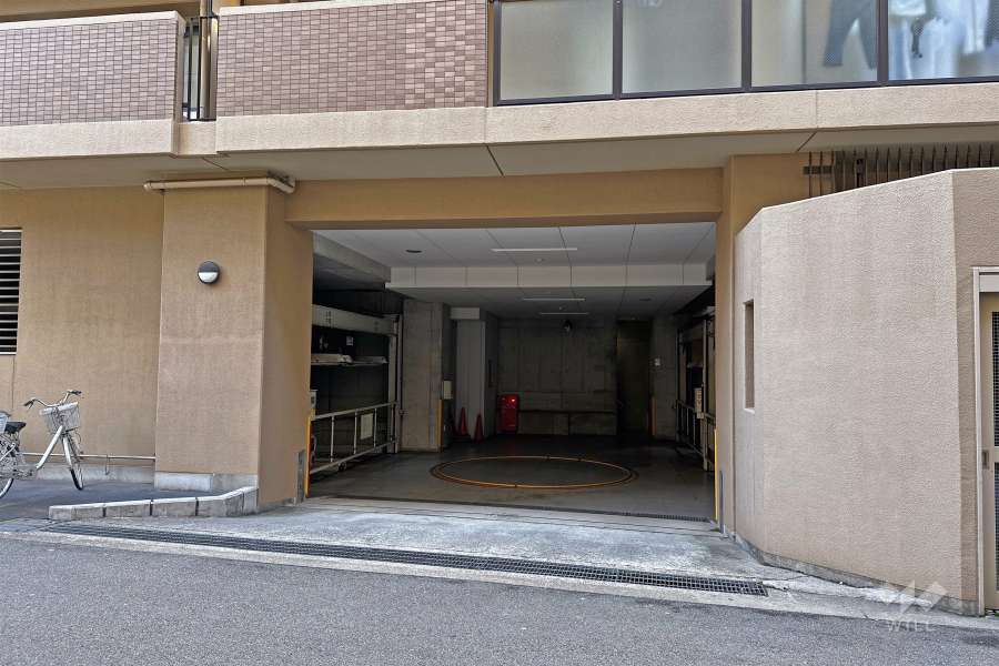 駐車場の出入り口