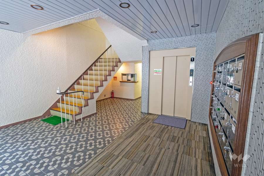 エントランスホール