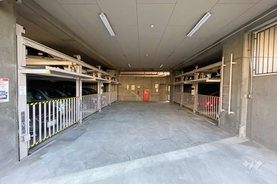敷地内駐車場（屋内機械式）
