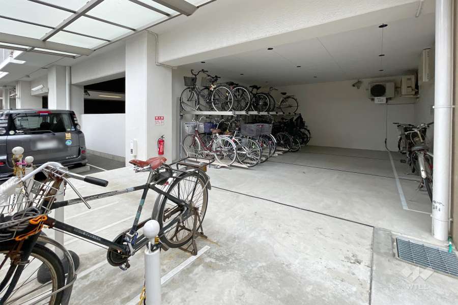 駐輪場（屋内ラック式）