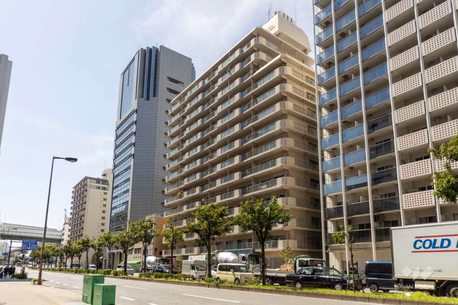 土佐堀コーポラスの外観（南東側から）