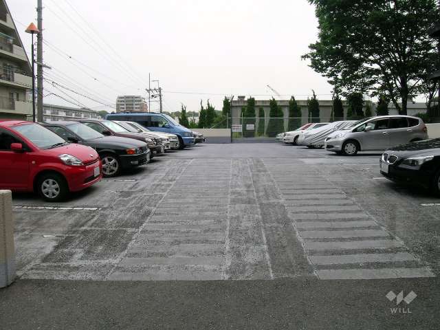 敷地内駐車場（上階）