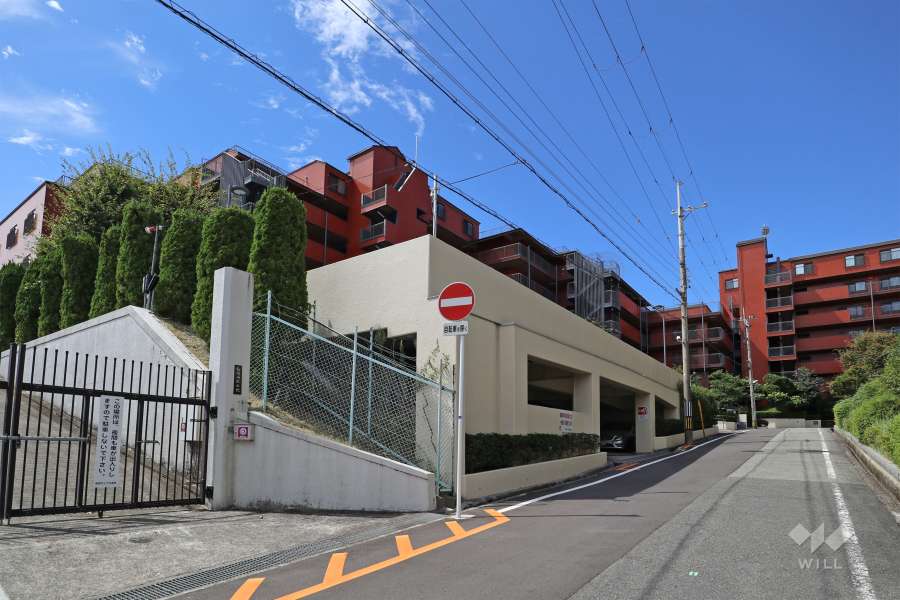 千里ドオルの外観（北東側から）