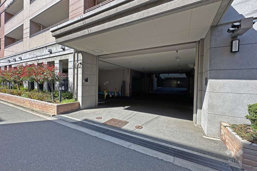 駐車場の出入り口