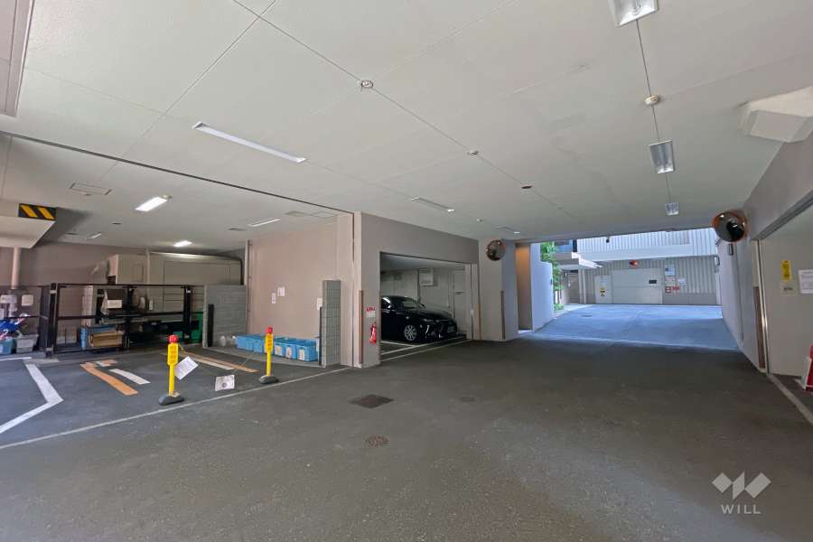 敷地内駐車場（屋内平面式）