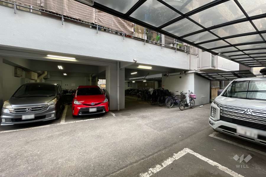 敷地内駐車場（屋内平面式）