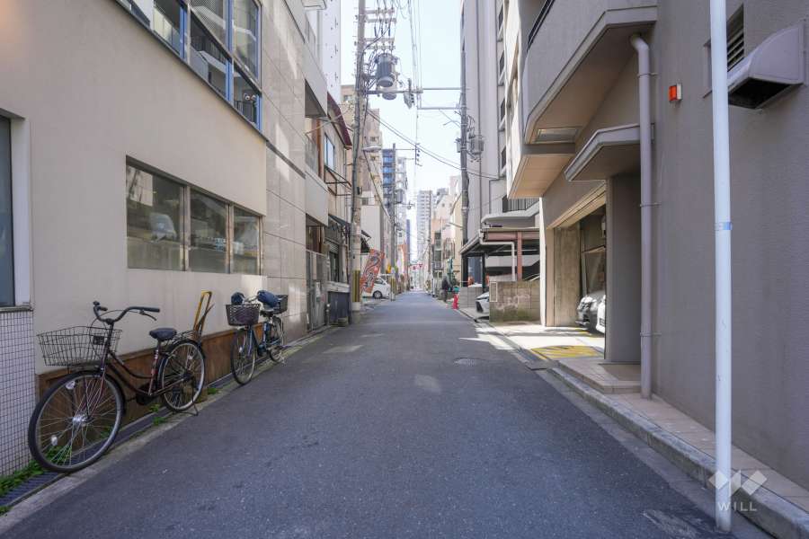 敷地南東側の前面道路