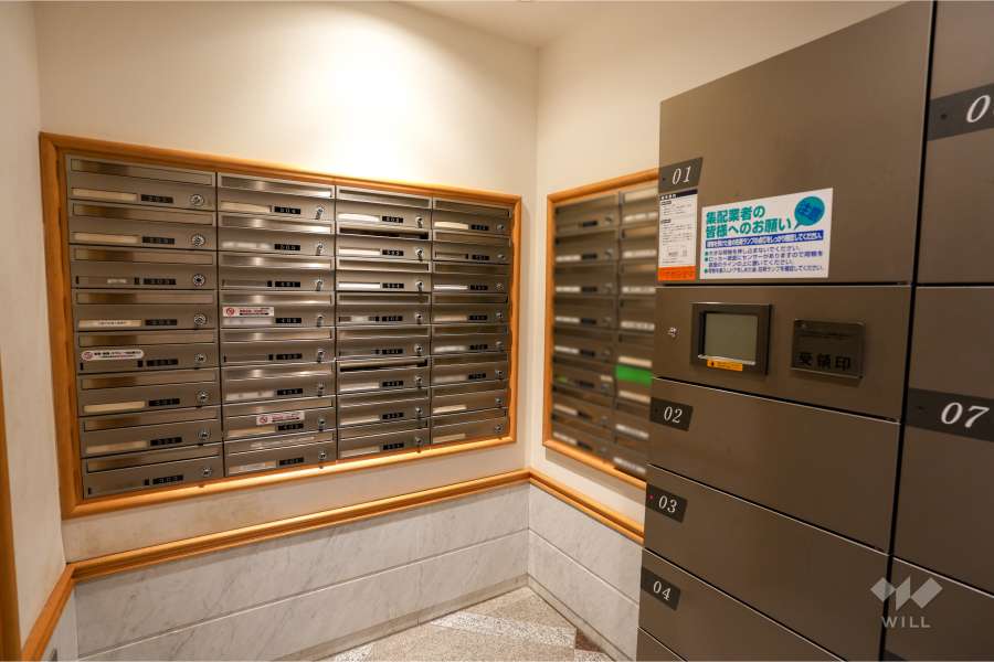 宅配ボックスと共用ポスト