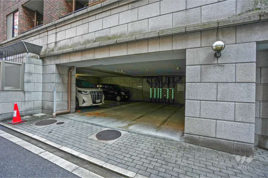 駐車場の出入り口・敷地内駐車場（屋内平面式）