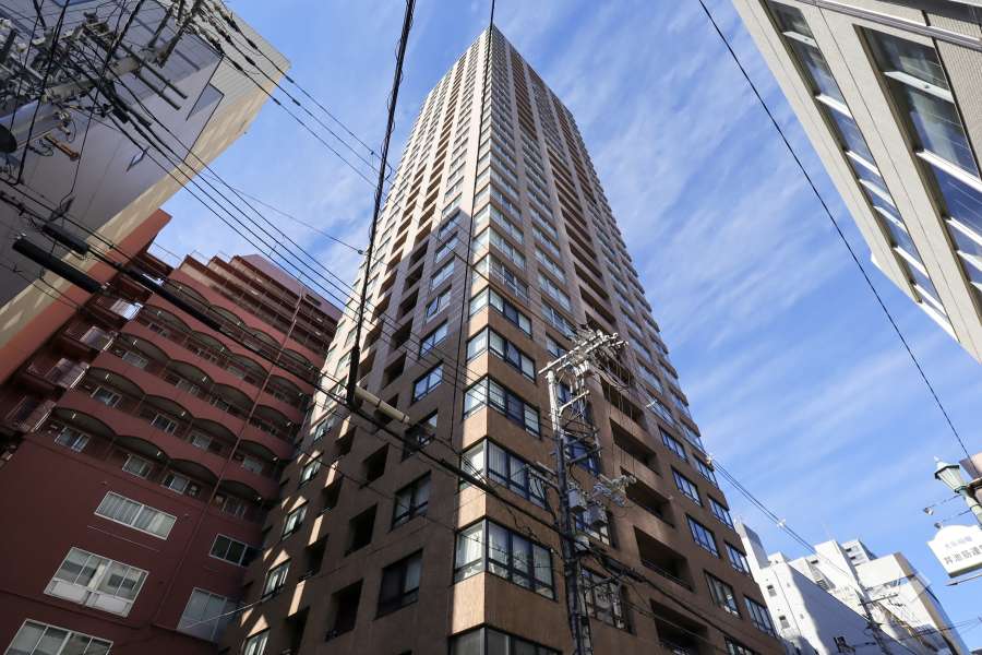 アーバンライフ御堂筋本町タワーの外観（南東側から）