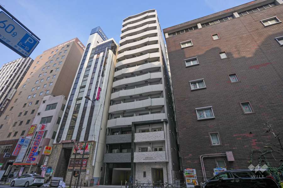 アドバンス心斎橋ラシュレ2の外観（南西側から）