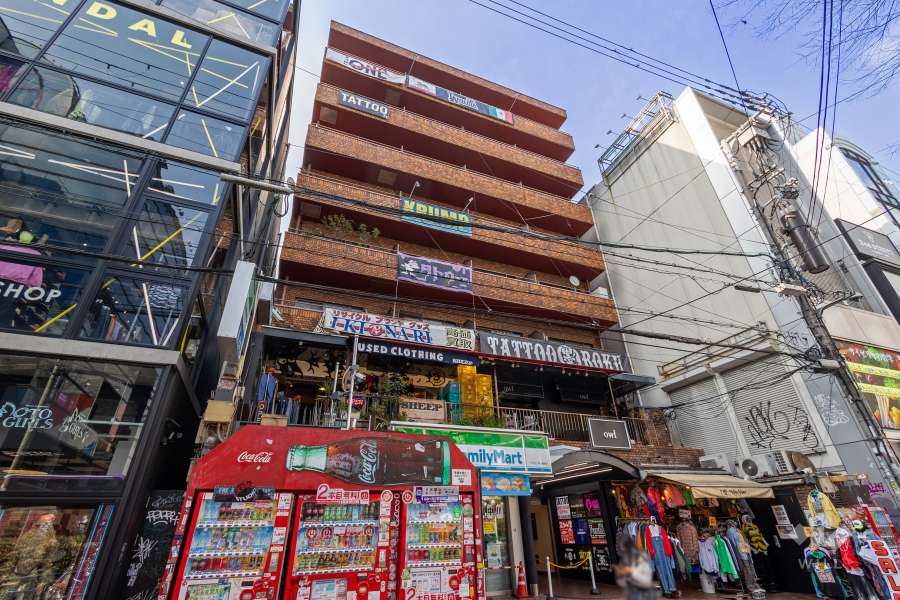 アベニュー心斎橋の外観（南東側から）