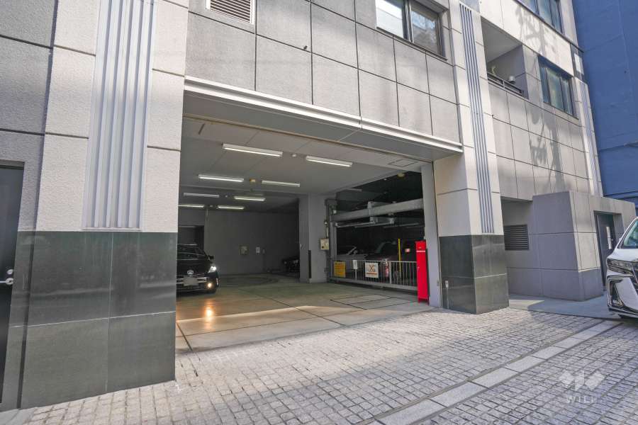 敷地内駐車場（屋内機械式）