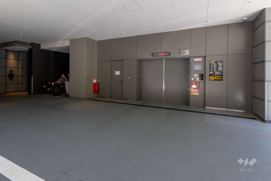 敷地内駐車場（屋内機械式）