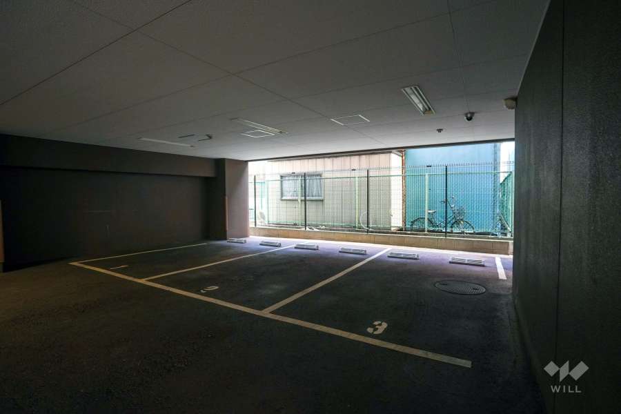 敷地内駐車場（屋内平面式）