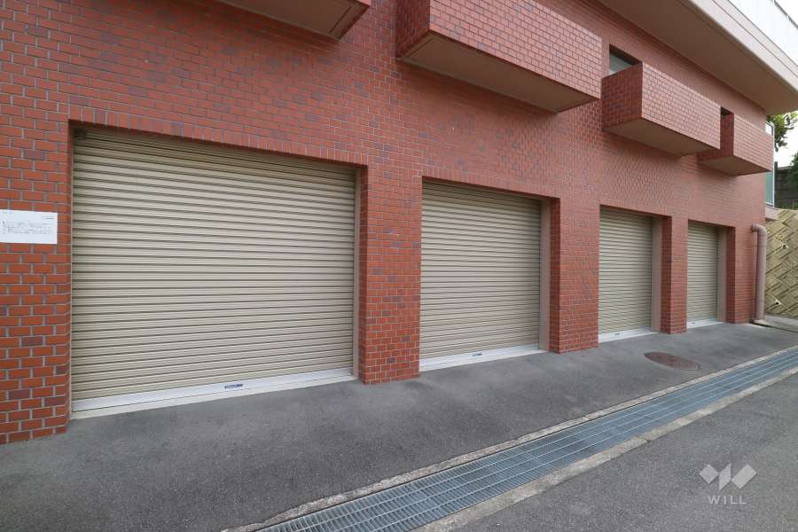 敷地内駐車場（屋内平面式）