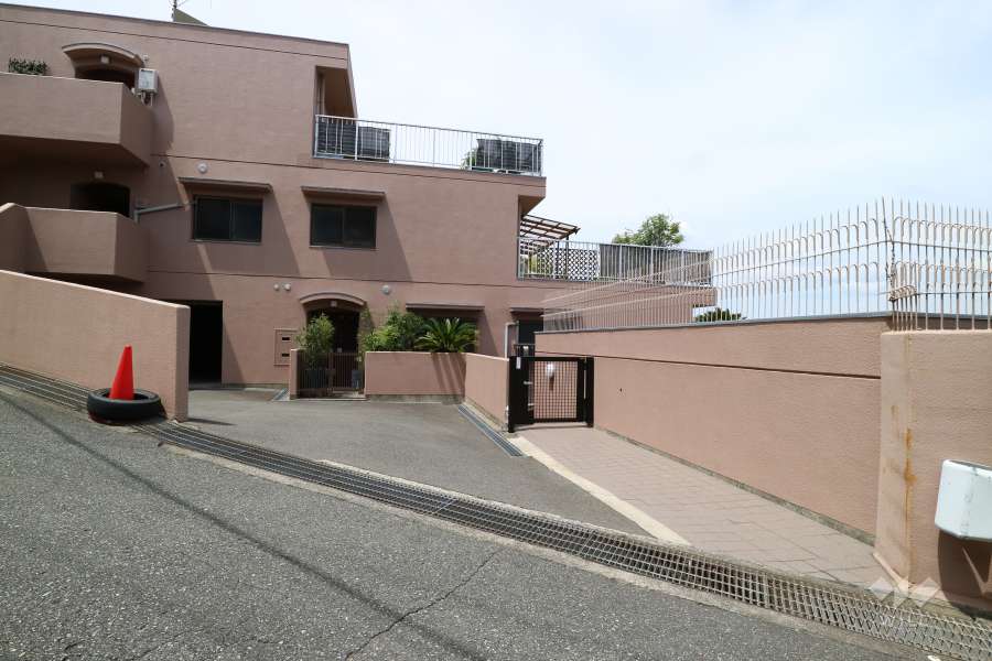 駐車場の出入口