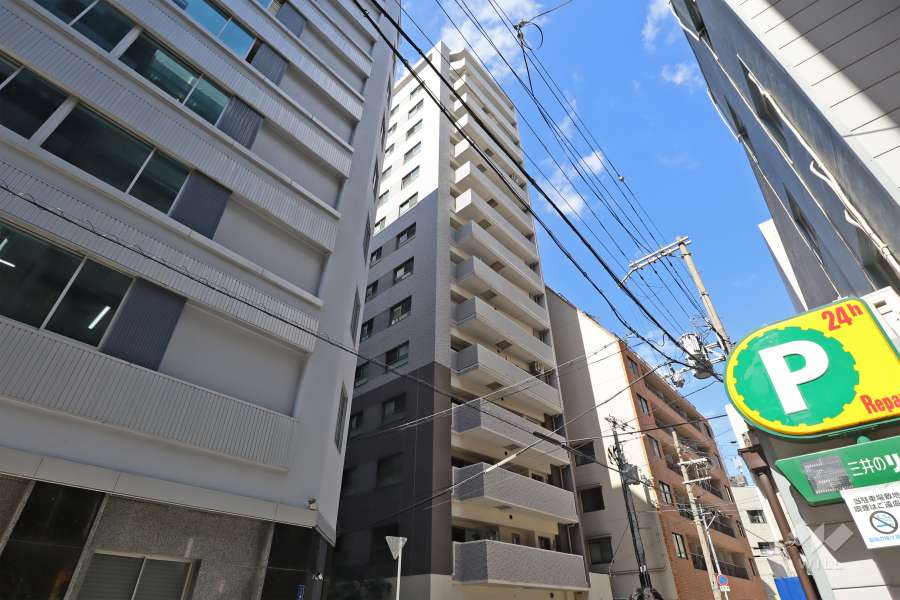 エステムプラザ本町クロスの外観(南東側から)