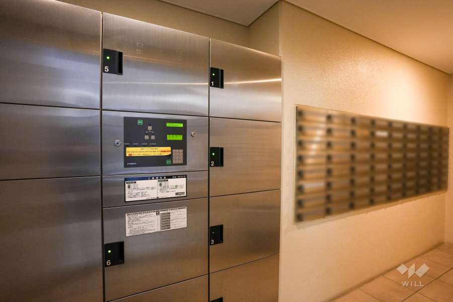 宅配ボックスと共用ポスト