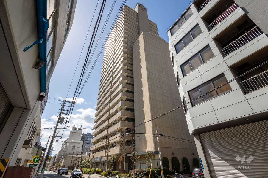キングマンション心斎橋東の外観（北東側から）