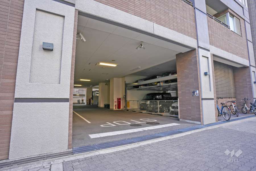 駐車場の出入り口