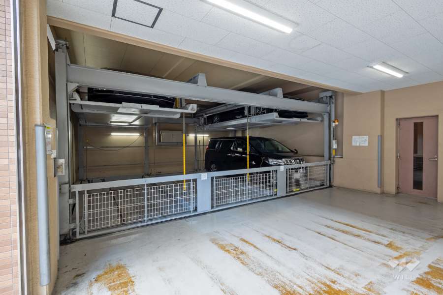 敷地内駐車場（屋内機械式）