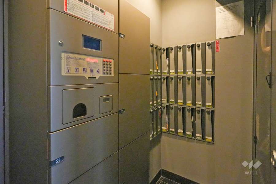 宅配ボックスと共用ポスト