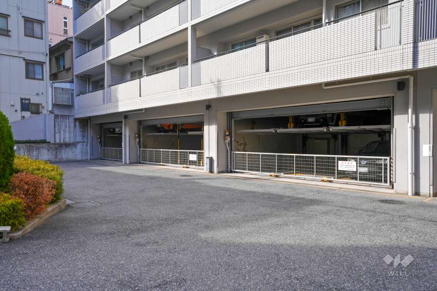 敷地内駐車場（屋内機械式）