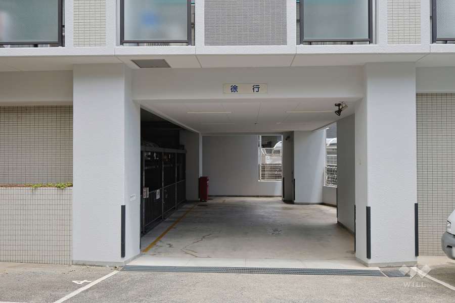敷地内駐車場（屋内機械式）
