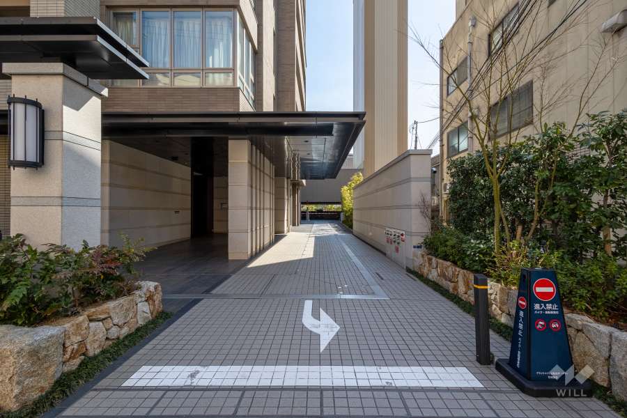 駐車場の出入り口