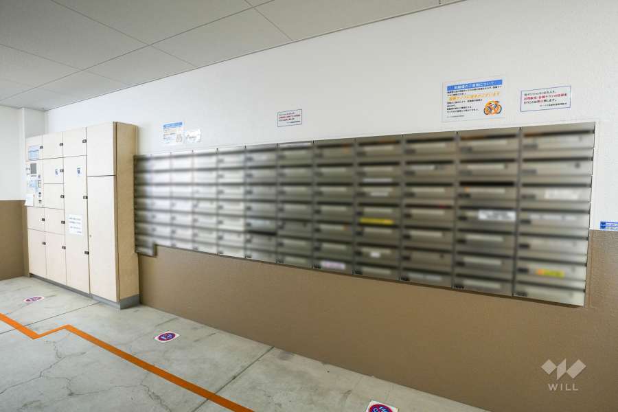 宅配ボックスと共用ポスト